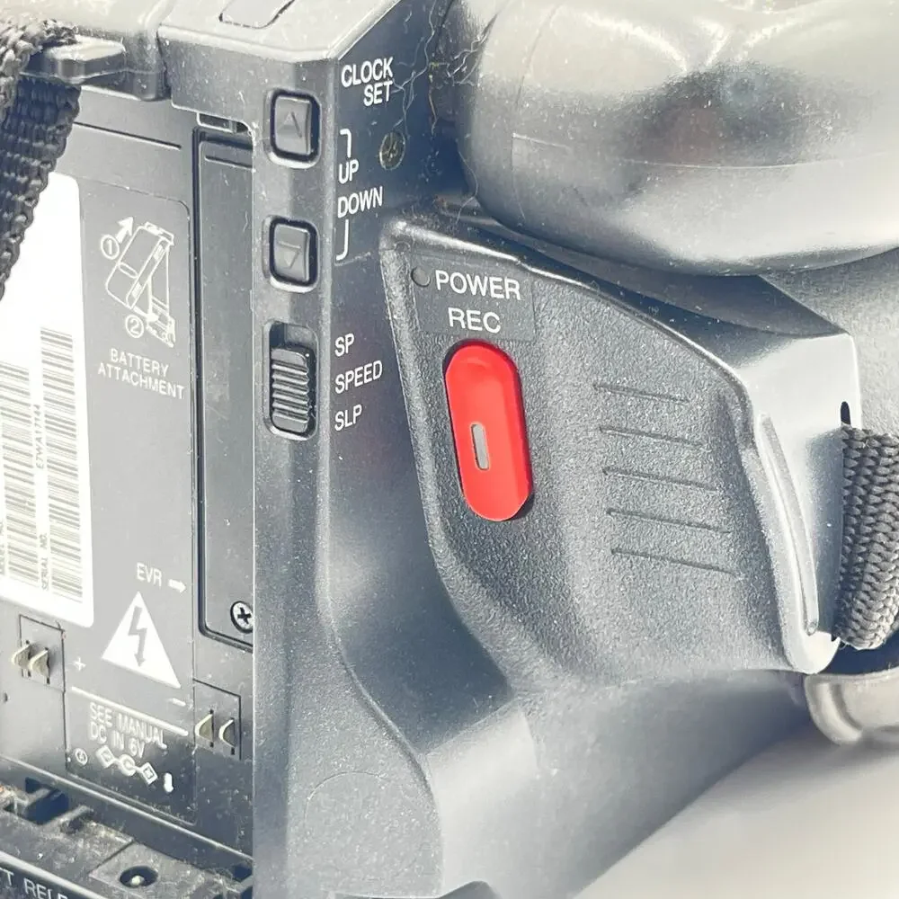 Panasonic Palmcorder PalmSight Camcorder PV-L657 VHS No Battery Untested